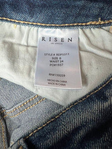 Risen women’s medium wash Bella mid rise straight leg jeans 24/0