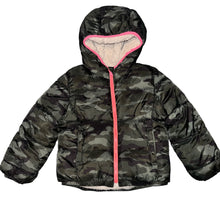 Gap Kids girls reversible camo/sherpa puffer jacket S(6-7)