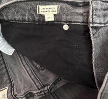 Madewell Women’s Perfect Vintage Jeans ripped knee 26P