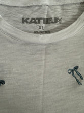 Katie J NYC tween girls Fearless tee with embroidered bows XL(14)