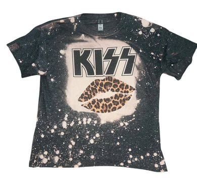 Gildan girls custom bleached KISS tee XL(14-16)