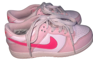 Nike grade school girls Dunk low triple pink 1.5Y