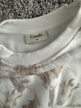 Comfrt women’s white oak camo pullover sweatshirt M