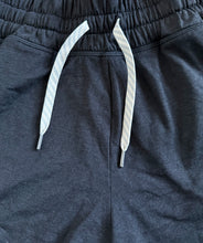 Vuori women’s Halo performance shorts XS