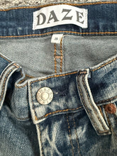 Daze Denim women’s distressed flare crop jeans 25