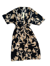 Maison Du Soir women’s floral kimono robe S/M NEW