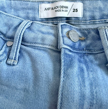 Just Black Denim women’s frayed crop flare jeans 25
