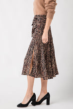 Skies Are Blue women’s pleated leopard midi skirt XS NWT