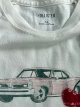 Hollister juniors vintage car and cherries baby tee XS NEW