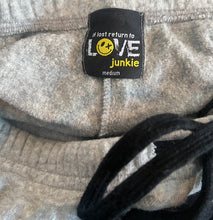 Love Junkie girls Wow sweatpants M(10-12)