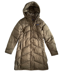 Patagonia women’s Down With It chevron down parka jacket S