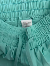 Suzette Collection girls layered butterfly shorts M(8-10)