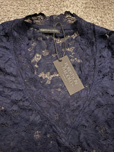 Robertson + Rodeo women’s Naomi lace v-neck top S NEW
