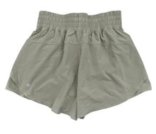 Lululemon women’s Shake it Out high rise running shorts 2.5” XS