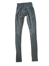 Athleta women’s Exhale Heel Tight with pocket XS NEW(w/out tags)