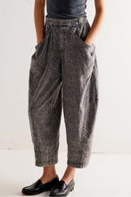 Free People women’s High Road barrel pants XS