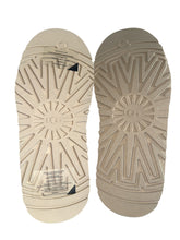 Ugg women’s Tazz Maxi Curly sherpa platform 8.0 NEW