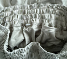 Lululemon women’s Shake it Out high rise running shorts 2.5” XS