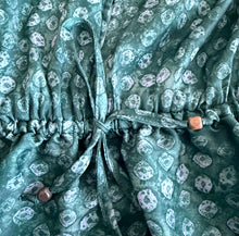 Free People women’s 2pc Dreambound silky blouse & skirt set XS