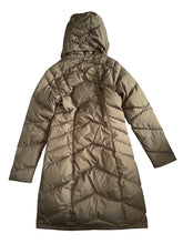 Patagonia women’s Down With It chevron down parka jacket S