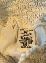 Vintage Havana women’s embroidered crochet shorts S