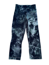Lululemon women’s cropped mid rise Diamond Dye legging 16” sz 2