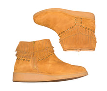Ugg Australia women’s Ariane studded fringe booties 7.5