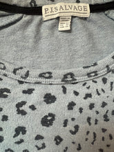 PJ Salvage women’s leopard cozy knit pullover top XS