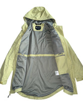 Carhartt women’s relaxed fit Rain Defender jacket S(4-6)