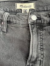 Madewell Women’s Perfect Vintage Jeans ripped knee 26P