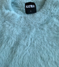 Katie J NYC juniors cropped Mara sweater S