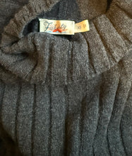 Faherty women’s Jackson ribbed mock neck sweater XS