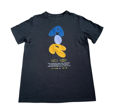 The Nike Tee kids bubble letters Air graphic tee L(age 12-13)