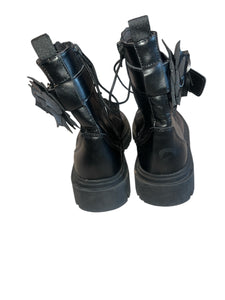 Zara big girls flower combat boots 37(5 Youth)