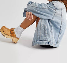 Free People women’s Culver City studded clogs 38(7.5)