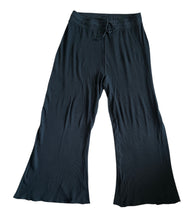 Perfect White Tee women’s wide leg thermal pants L