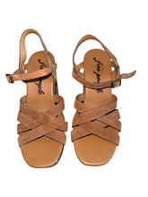 Free People women’s Lisbon Mary Jane platform heels 37.5 (7.5)