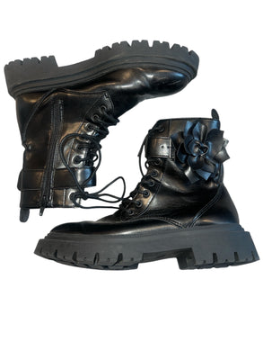 Zara big girls flower combat boots 37(5 Youth)