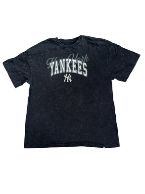New Era women’s oversized NY Yankees tee shirt S