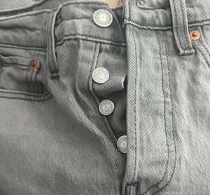 Levi’s Premium women’s Wedgie Straight jeans 25