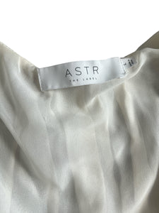 Astr The Label women’s bubble hem sleeveless blouse L