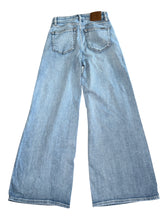 Faherty women’s high rise wide leg jeans 25