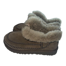 Ugg Australia women’s Classic Ultra Mini Alpine boot 8
