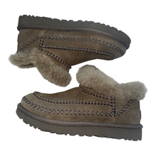 Ugg Australia women’s Classic Ultra Mini Alpine boot 8