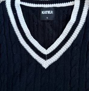Katie J NYC tween girls Blair university v-neck sweater XL(14)