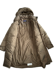 Patagonia women’s Down With It chevron down parka jacket S