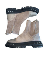 Free People women’s Tate studded Chelsea boots in oyster 7.5