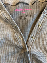 Suzette collection junior women’s ribbed snap henley top XS/S