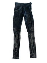 Spanx women’s faux leather moto leggings sz S