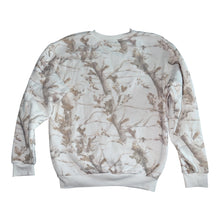 Comfrt women’s white oak camo pullover sweatshirt M